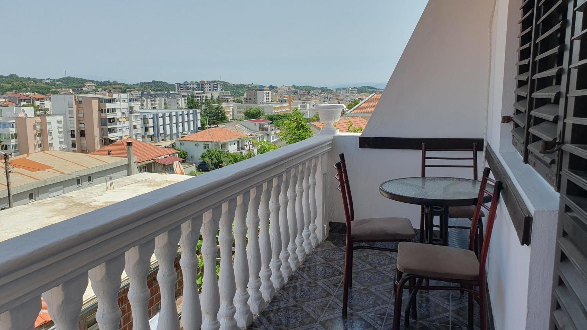 Guesthouse Sinani Улцин Екстериор снимка
